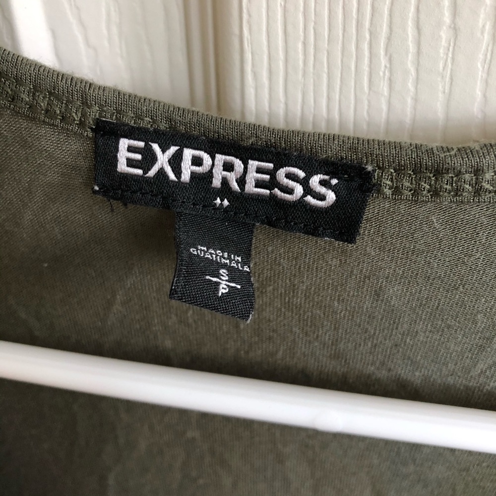 Express shirt - Picture 3 of 3